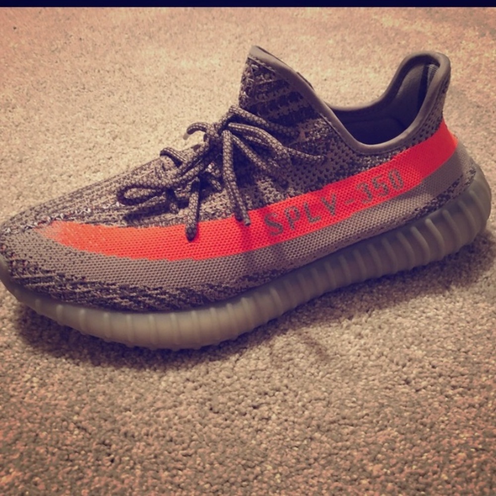 Yeezy 350 V2